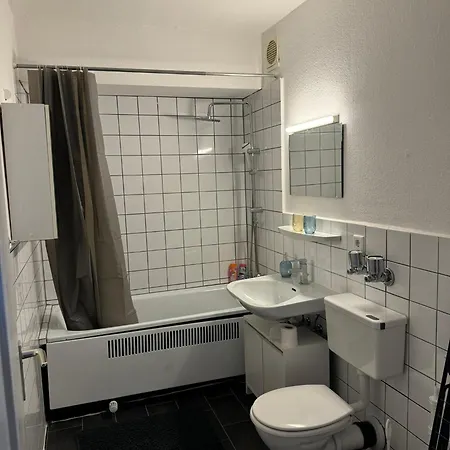 Messe Oase Komfortable - Messe Fusslaeufig アパート ハノーファー